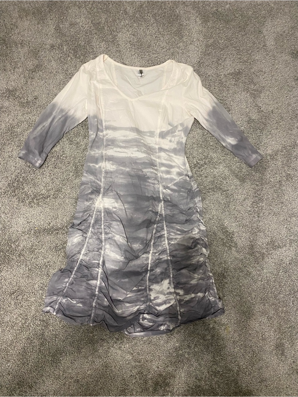 XCVI White to Gray Ombre V-Neck Long Sleeve Dress